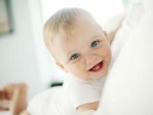 Dlaczego występuje żółtaczka noworodków: przyczyny 